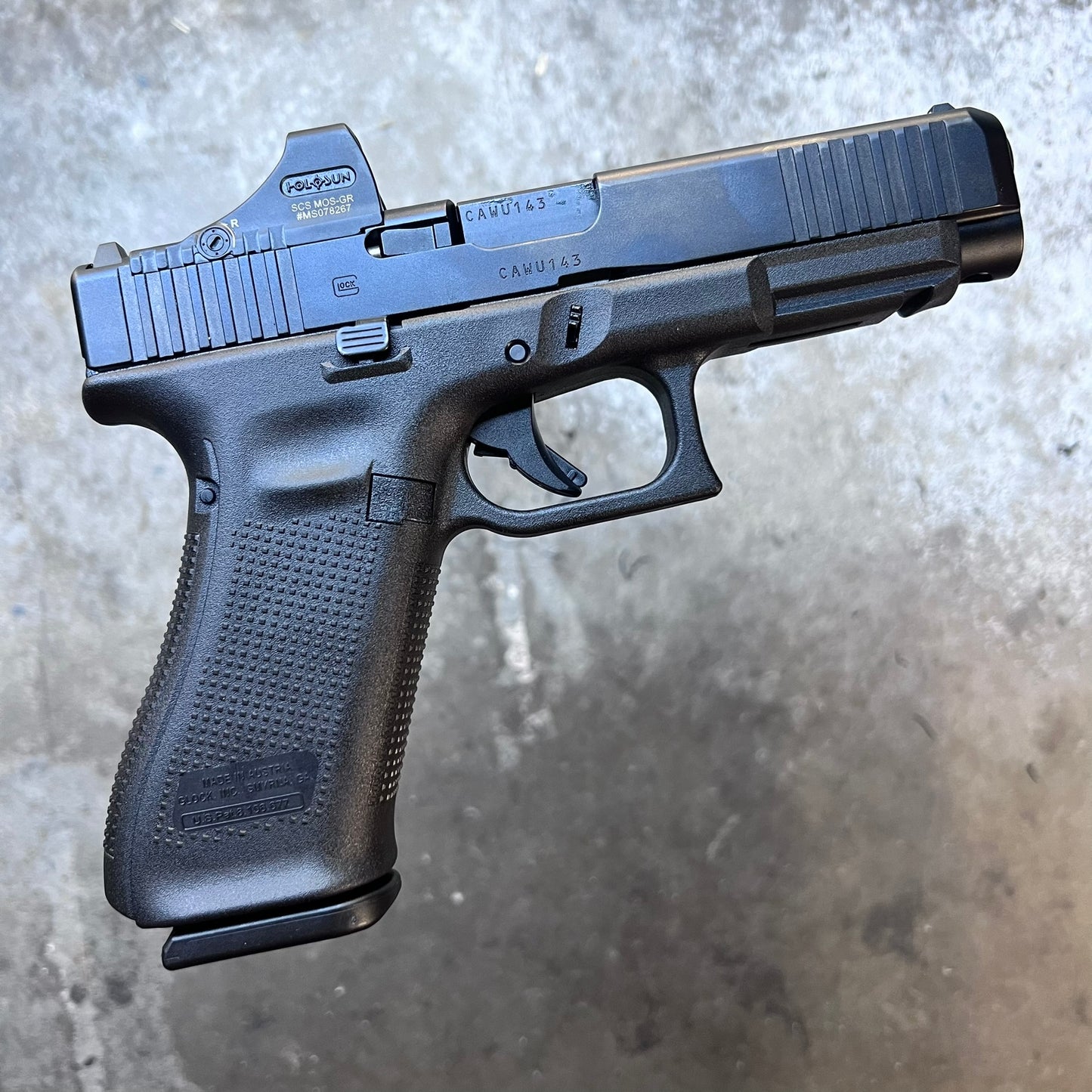 PISTOLA - GLOCK 17 - GENERACIÓN 5 MOS - CALIBRE 9MM